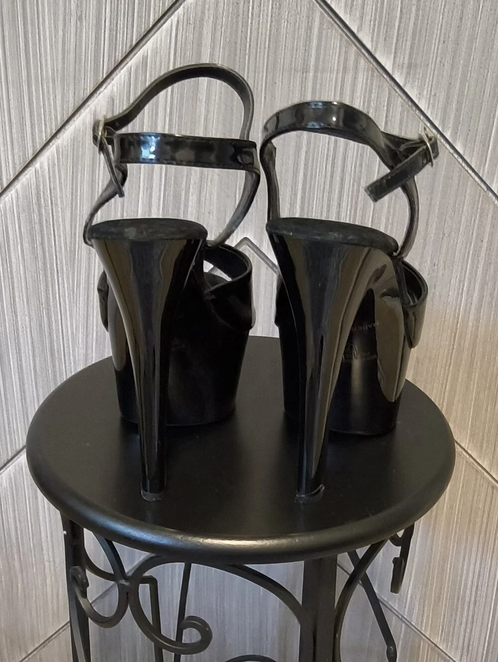 Ellie Black Patent Platform Stiletto Heels Ankle Strap Sexy Party Shoes Sz 7